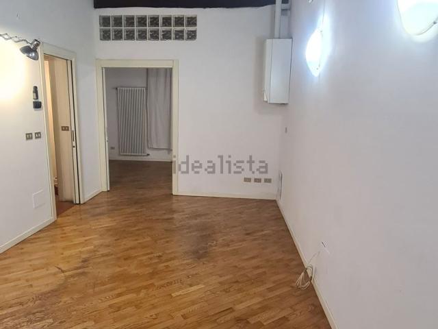 Appartamento in affitto di 55 m² in Via Sant&apos Isaia