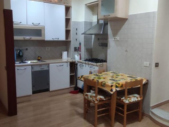 Appartamento in affitto di 55 m² in Via Statilio Ottato, 90