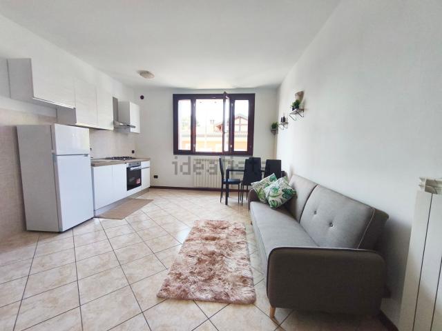 Appartamento in affitto di 56 m² in Via Torino, 12