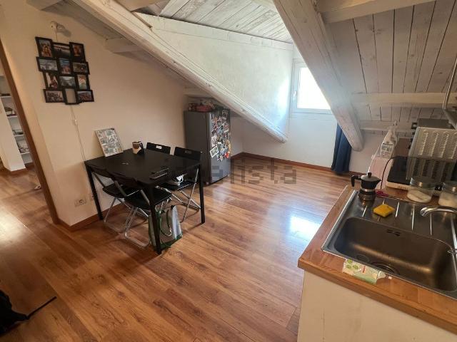 Appartamento in affitto di 56 m² in Via Claudio Luigi Berthollet, 8