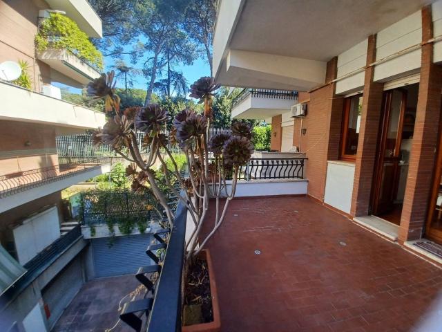 Appartamento in affitto di 56 m² in Via della Balduina, 250