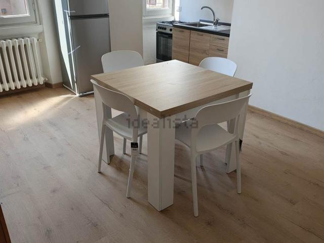 Appartamento in affitto di 56 m² in Via Francesco Brioschi, 55