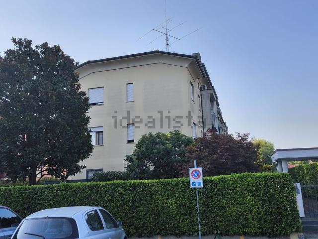 Appartamento in affitto di 58 m² in Via Bramante da Urbino, 49