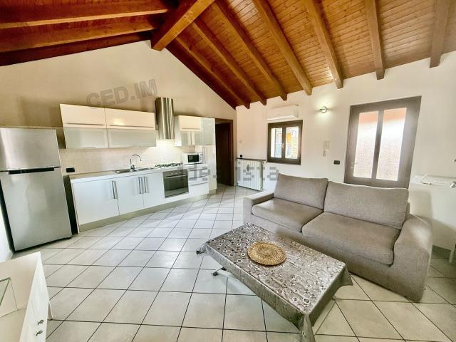 Appartamento in affitto di 58 m² in Via Paolo Castelnovo, 6