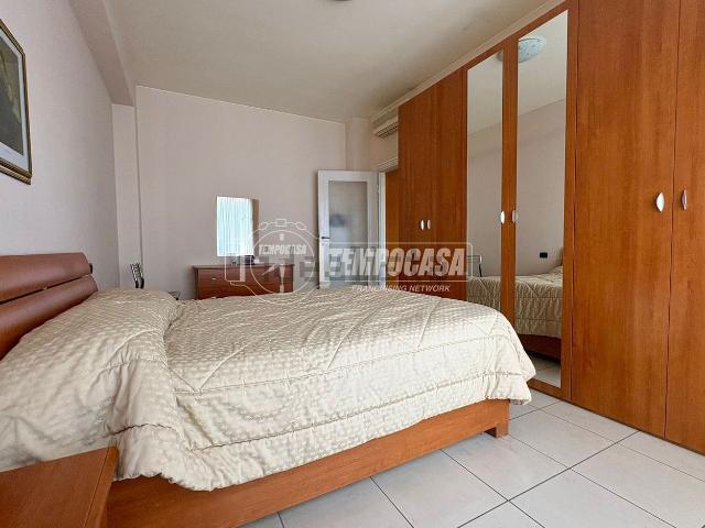 Appartamento in affitto di 58 m² in Viale Carlo Troya, 6