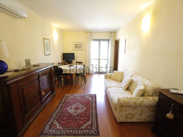 Appartamento in affitto di 58 m² in Viale Giovanni Pacini, 99