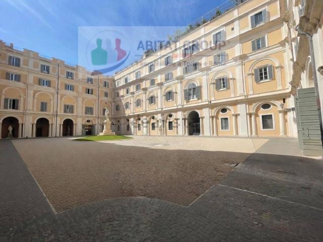 Appartamento in affitto di 63 m² in Piazza dei Santi Apostoli, 81