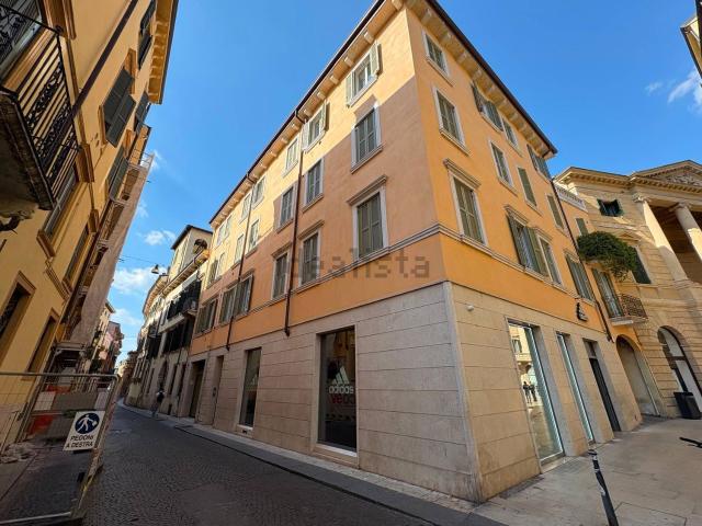 Appartamento in affitto di 63 m² in Via Antonio Cantore