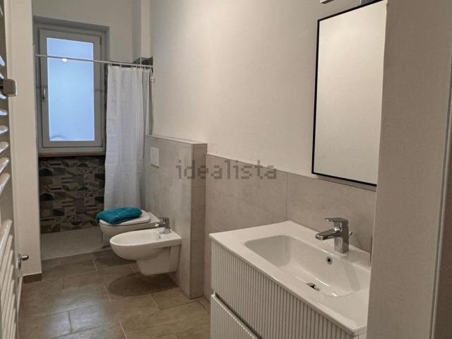Appartamento in affitto di 60 m² in Corso Bernardino Telesio, 58