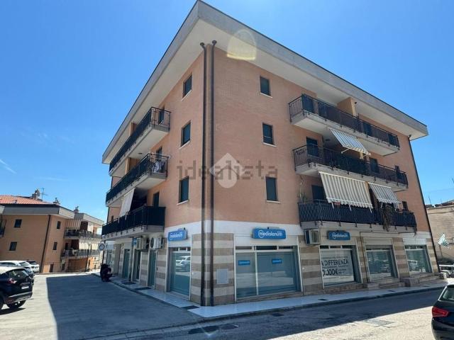 Appartamento in affitto di 60 m² in Strada Provinciale Conca Casale, 24