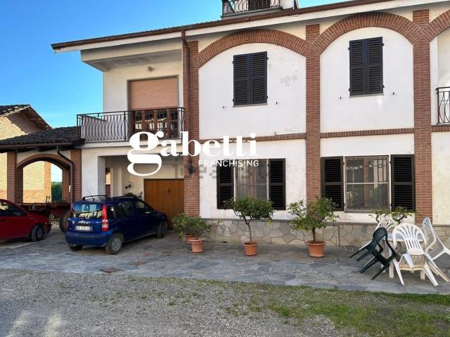 Appartamento in affitto di 60 m² in Vico Recinto, 2
