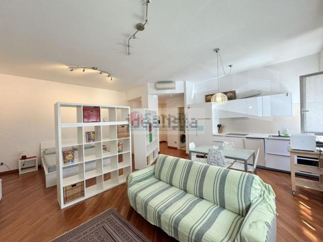 Appartamento in affitto di 60 m² in Via Vincenzo Monti, 79