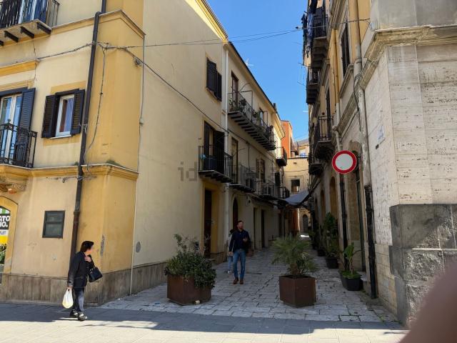 Appartamento in affitto di 60 m² in Via Arco Alessi, 6