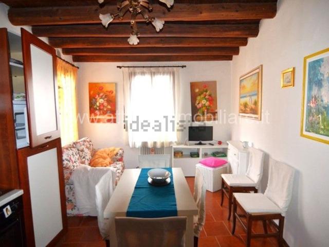 Appartamento in affitto di 60 m² in Via Cavour