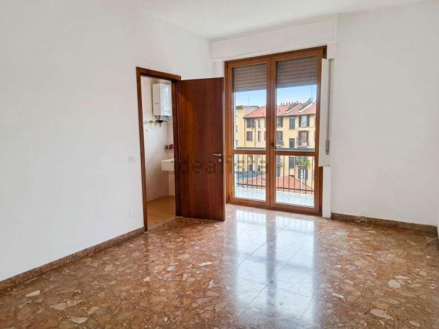 Appartamento in affitto di 65 m² in Via Cola Montano, 40