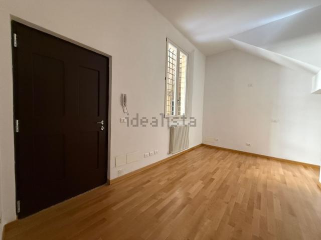 Appartamento in affitto di 60 m² in Via de&apos  Chiari, 9