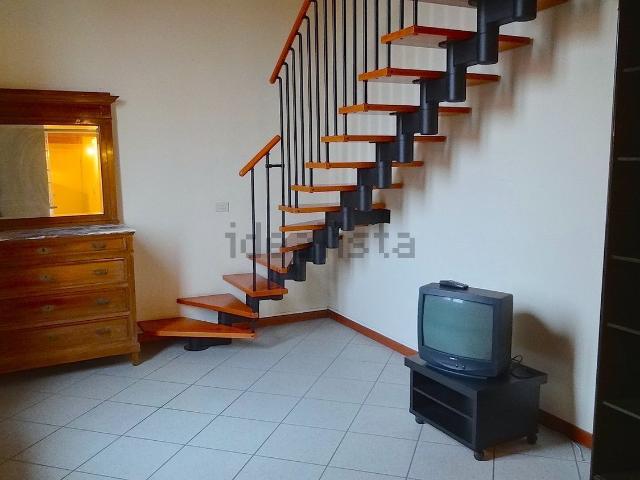 Appartamento in affitto di 60 m² in Via dell&apos Indipendenza