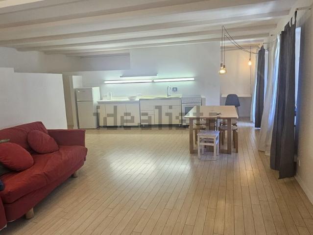 Appartamento in affitto di 60 m² in Via delle Rosine, 9