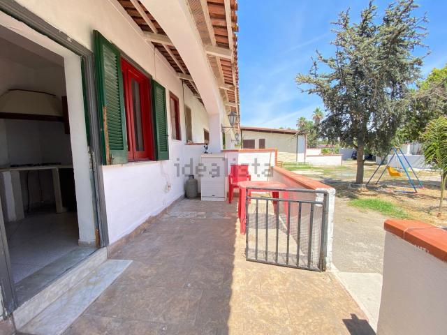 Appartamento in affitto di 60 m² in Via Domitiana, 81
