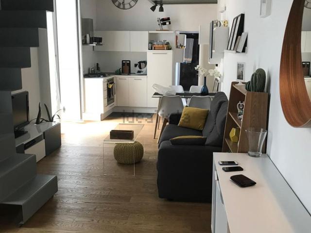 Appartamento in affitto di 60 m² in Via duomo, 198