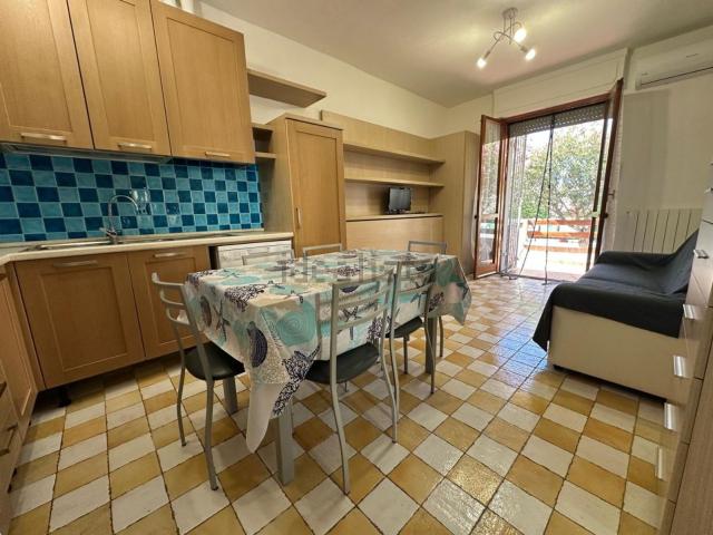 Appartamento in affitto di 60 m² in Via Litoranea, 198