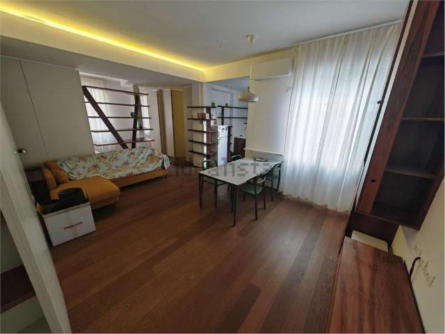 Appartamento in affitto di 60 m² in Via Luigi Pani, 5
