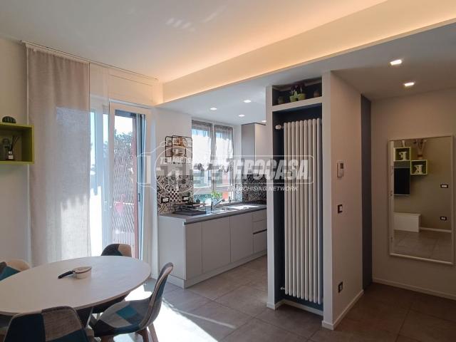 Appartamento in affitto di 60 m² in Via Luigi Sordello