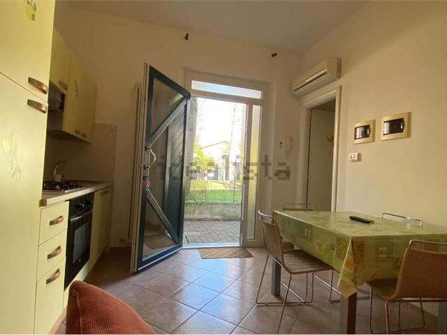 Appartamento in affitto di 60 m² in Via Marche, 8