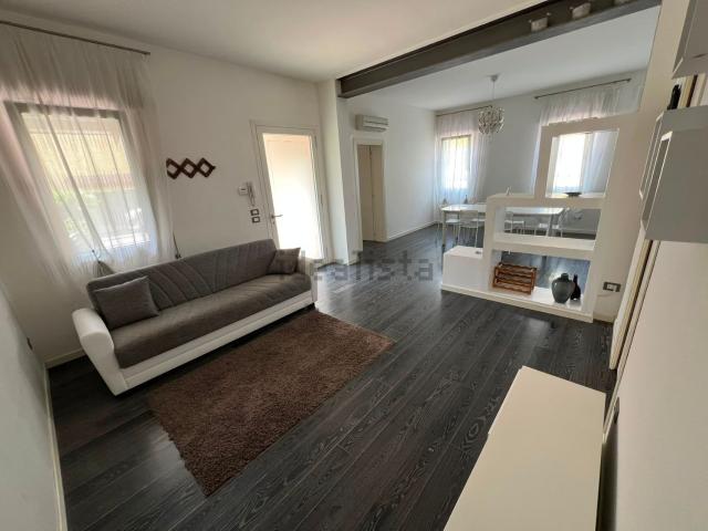 Appartamento in affitto di 60 m² in Via Michelangelo Carmeli
