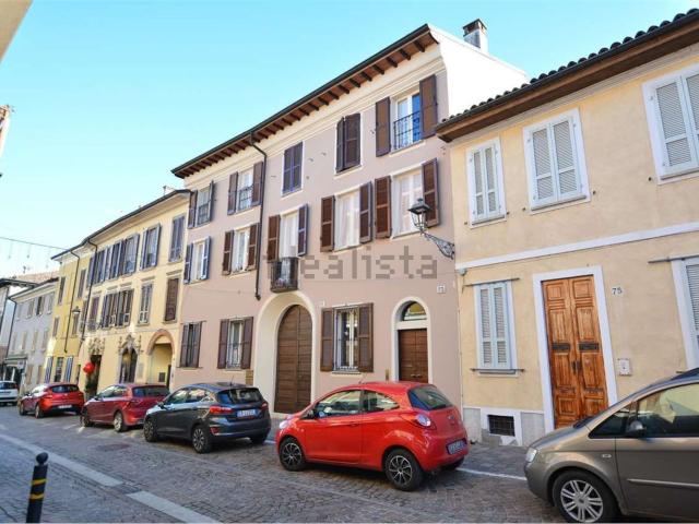 Appartamento in affitto di 60 m² in Via Monti, 71