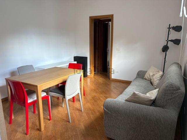 Appartamento in affitto di 60 m² in Via Pelagio Palagi, 36