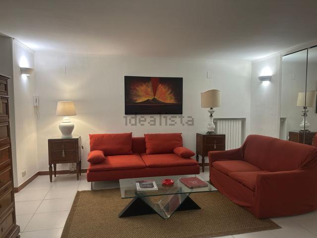 Appartamento in affitto di 60 m² in Via Posillipo