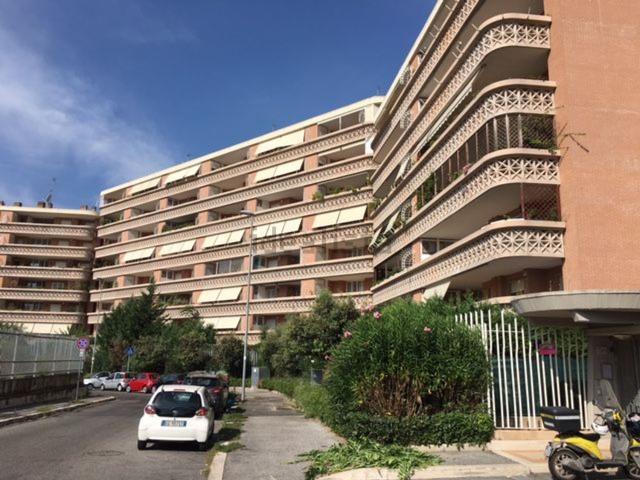 Appartamento in affitto di 60 m² in Via Roberto Ago, 48