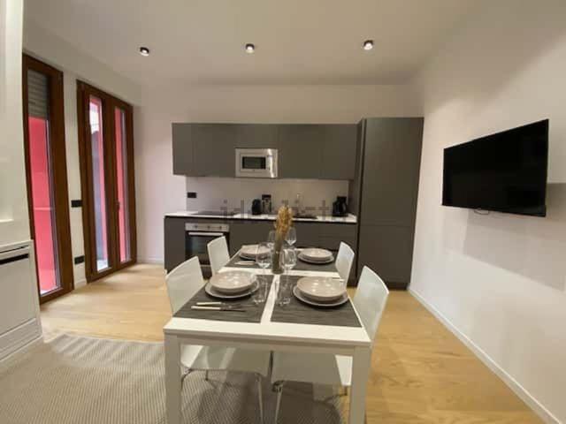 Appartamento in affitto di 60 m² in Via Serviliano Lattuada, 20