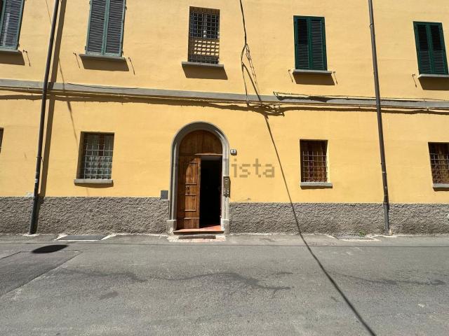 Appartamento in affitto di 61 m² in Via Senzanome, 9
