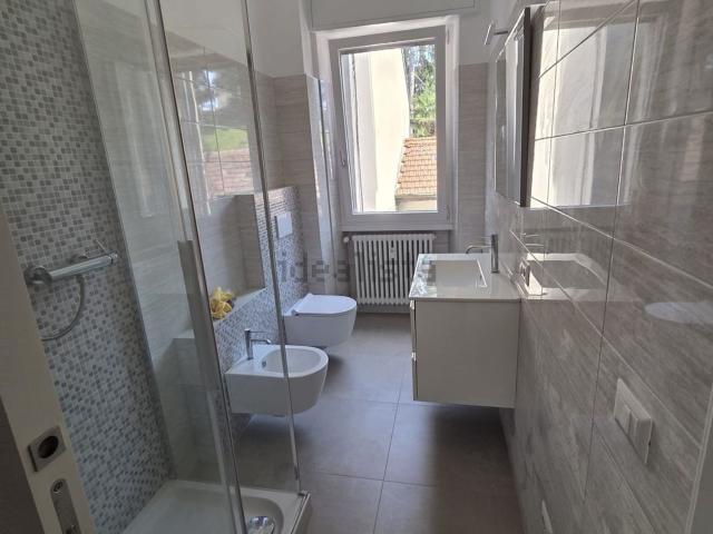 Appartamento in affitto di 62 m² in Via Vittorio Vergani, 10