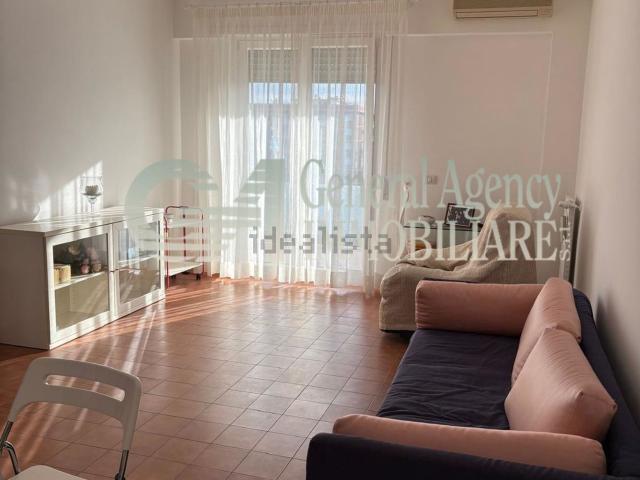 Appartamento in affitto di 67 m² in Via Canton