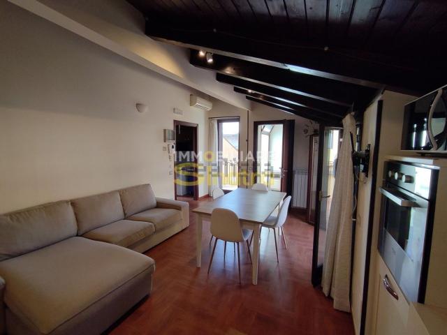 Appartamento in affitto di 67 m² in Via Fallica