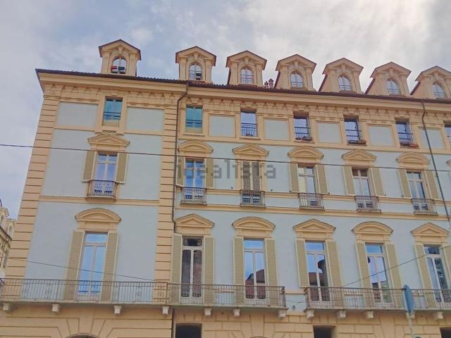 Appartamento in affitto di 64 m² in Via Accademia delle Scienze, 2