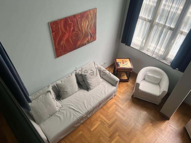 Appartamento in affitto di 64 m² in Via Alcuino, 7