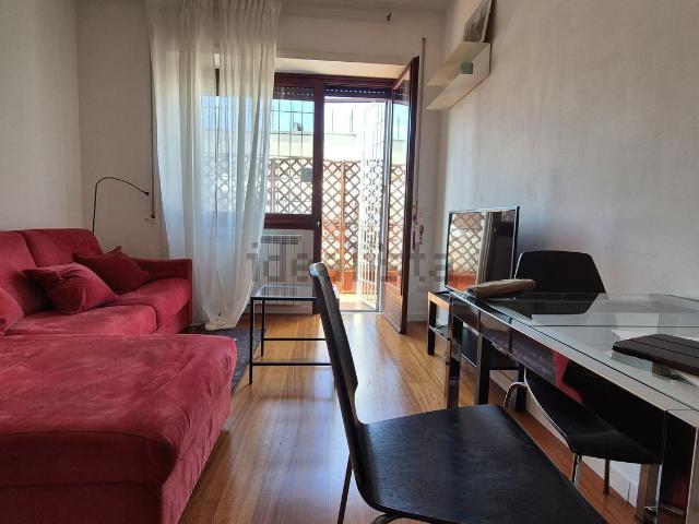 Appartamento in affitto di 64 m² in Via Angelo di Pietro, 21