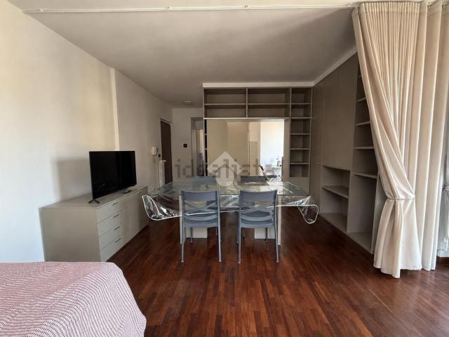 Appartamento in affitto di 64 m² in Via Anton Giulio Barrili, 50