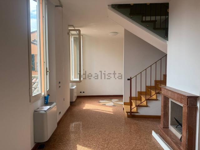 Appartamento in affitto di 64 m² in Via d&apos Azeglio
