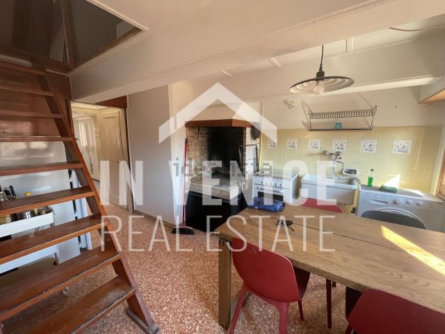 Appartamento in affitto di 65 m² in Calle dei Boteri