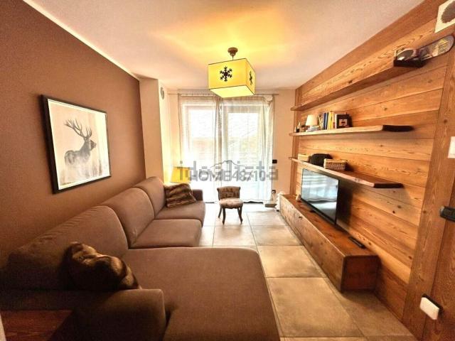 Appartamento in affitto di 65 m² in Strada Larzey Entrèves, 27