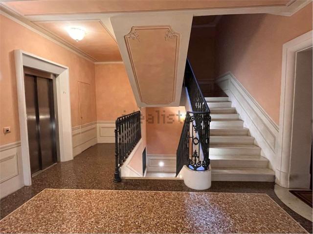 Appartamento in affitto di 65 m² in Via Università, 21