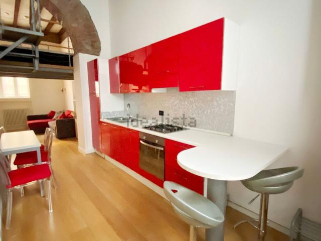 Appartamento in affitto di 65 m² in Via Altaguardia, 14