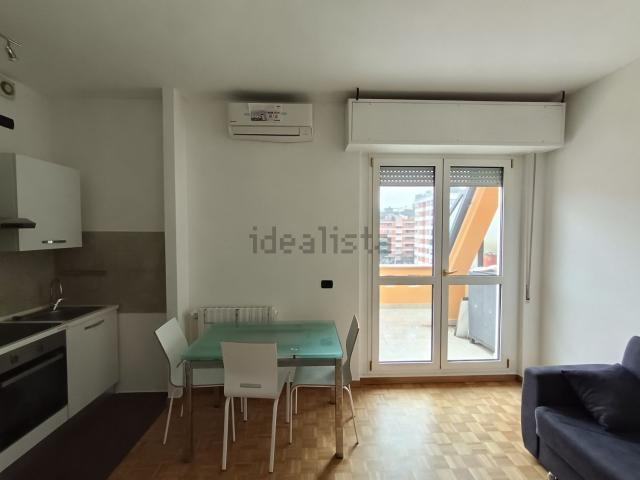 Appartamento in affitto di 65 m² in Via Andrea Maffei, 10