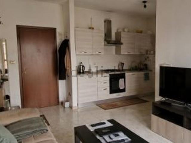 Appartamento in affitto di 65 m² in Via Benacense