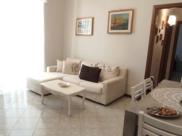 Appartamento in affitto di 65 m² in Via cavour, 68
